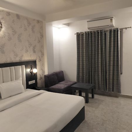 Hotel Varanasi Inn Eksteriør billede