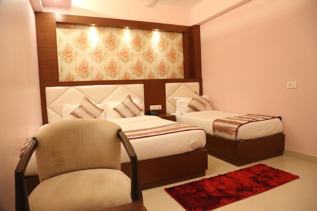 Hotel Varanasi Inn Eksteriør billede