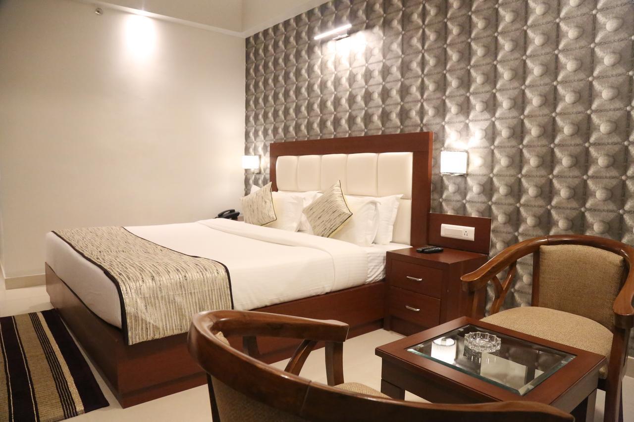 Hotel Varanasi Inn Eksteriør billede